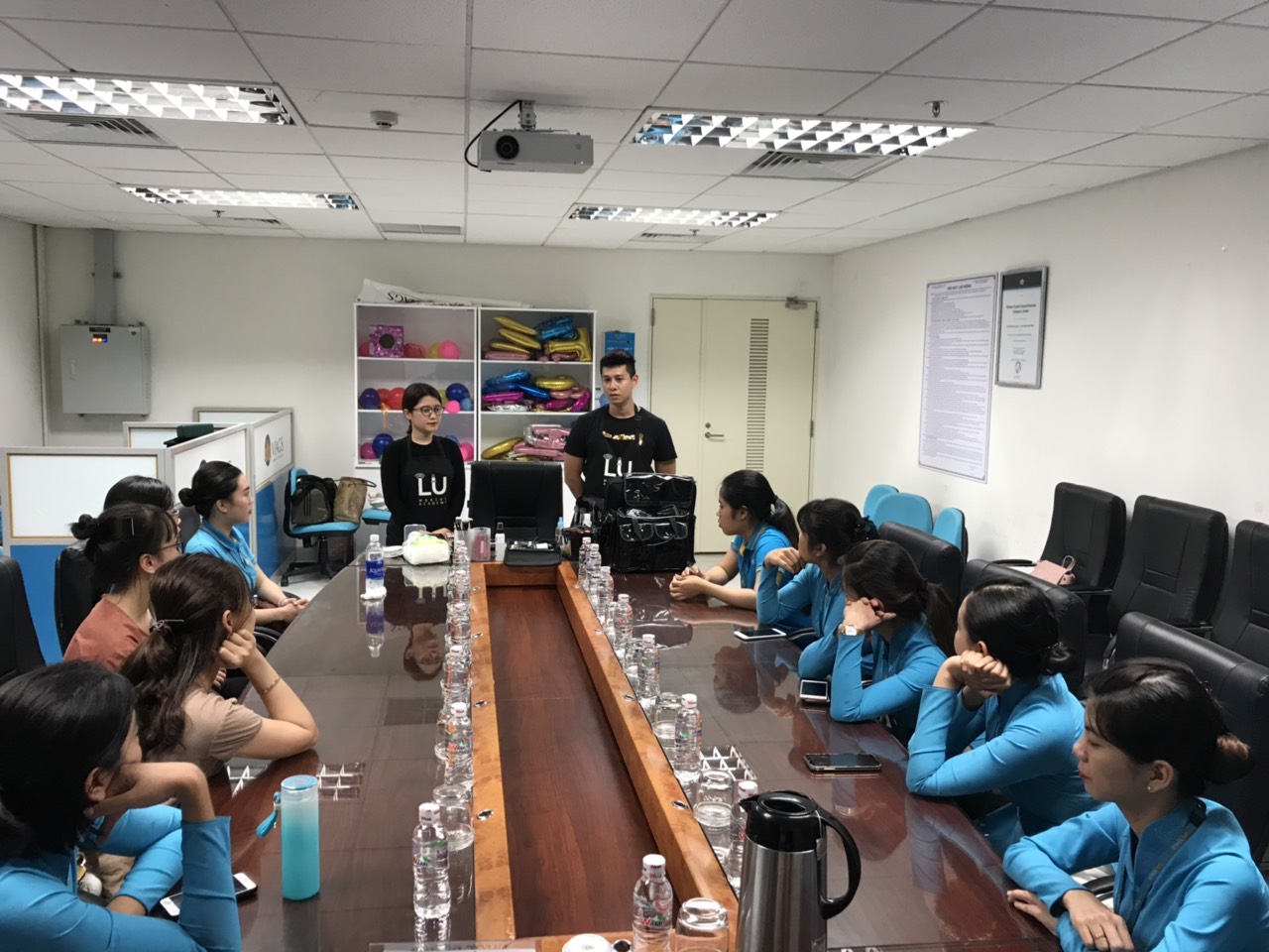 VIAGS TAN SON NHAT ORGANIZES A PERSONAL MAKEUP CLASS FOR FEMALE STAFF COURSE 7-8-9